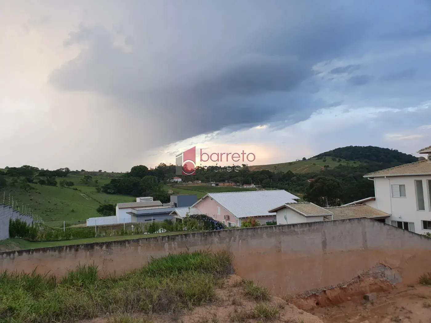TERRENO À VENDA NO CONDOMÍNIO RESIDENCIAL MONTES CLAROS – ITUPEVA/SP