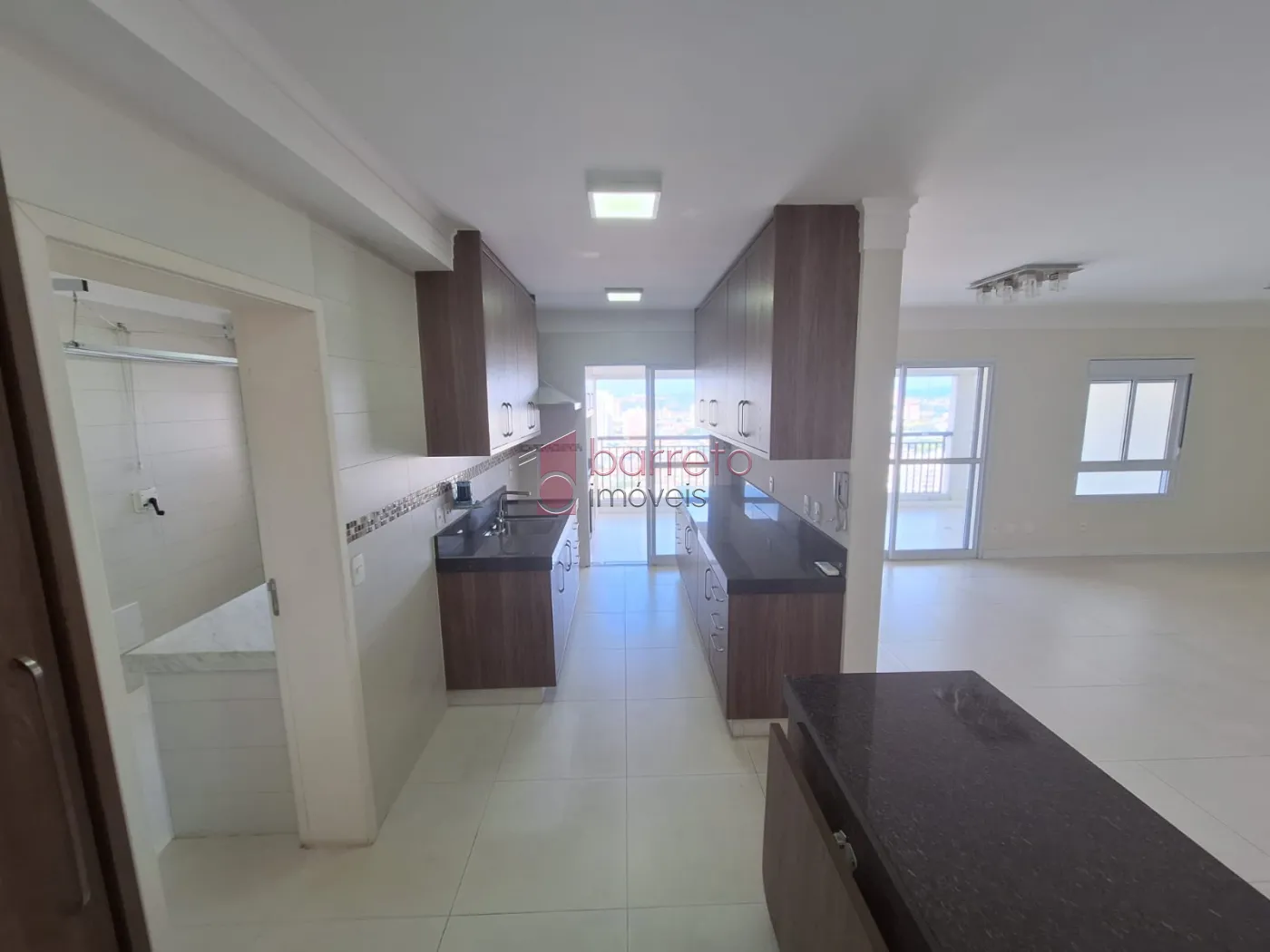 APARTAMENTO À VENDA NO CONDOMÍNIO ALTA VISTA EM JUNDIAÍ/SP