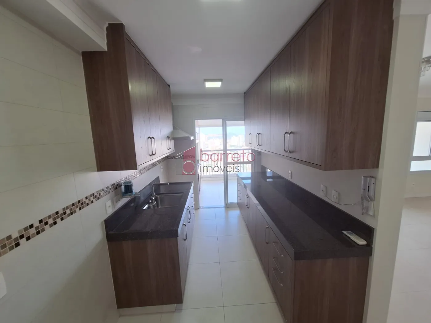 APARTAMENTO À VENDA NO CONDOMÍNIO ALTA VISTA EM JUNDIAÍ/SP