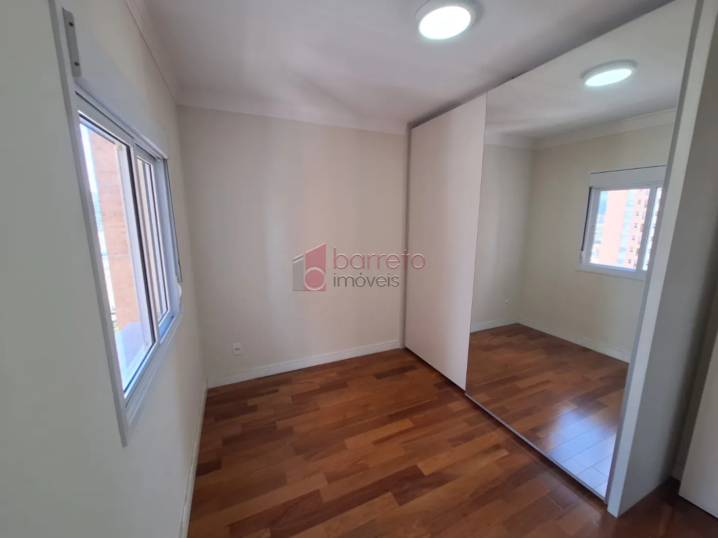 APARTAMENTO À VENDA NO CONDOMÍNIO ALTA VISTA EM JUNDIAÍ/SP