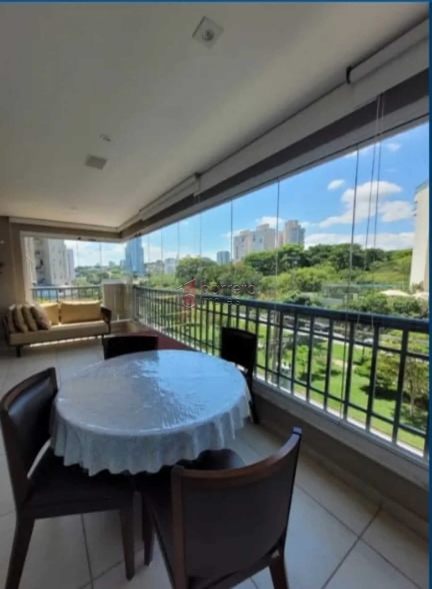 APARTAMENTO COM 04 SUÍTES À VENDA E LOCAÇÃO NO CONDOMÍNIO GIVERNY – JUNDIAÍ/SP