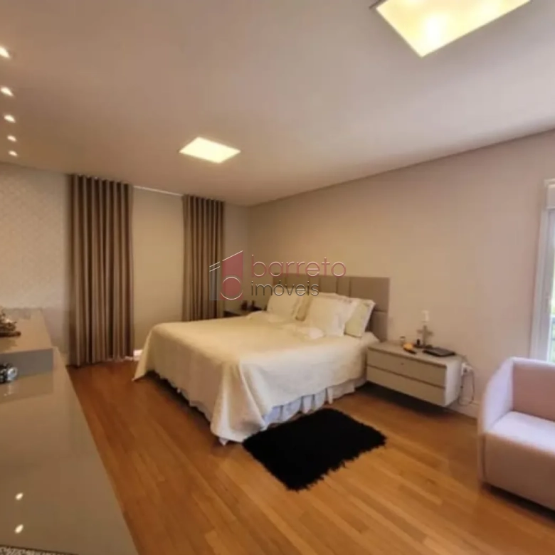 APARTAMENTO COM 04 SUÍTES À VENDA E LOCAÇÃO NO CONDOMÍNIO GIVERNY – JUNDIAÍ/SP