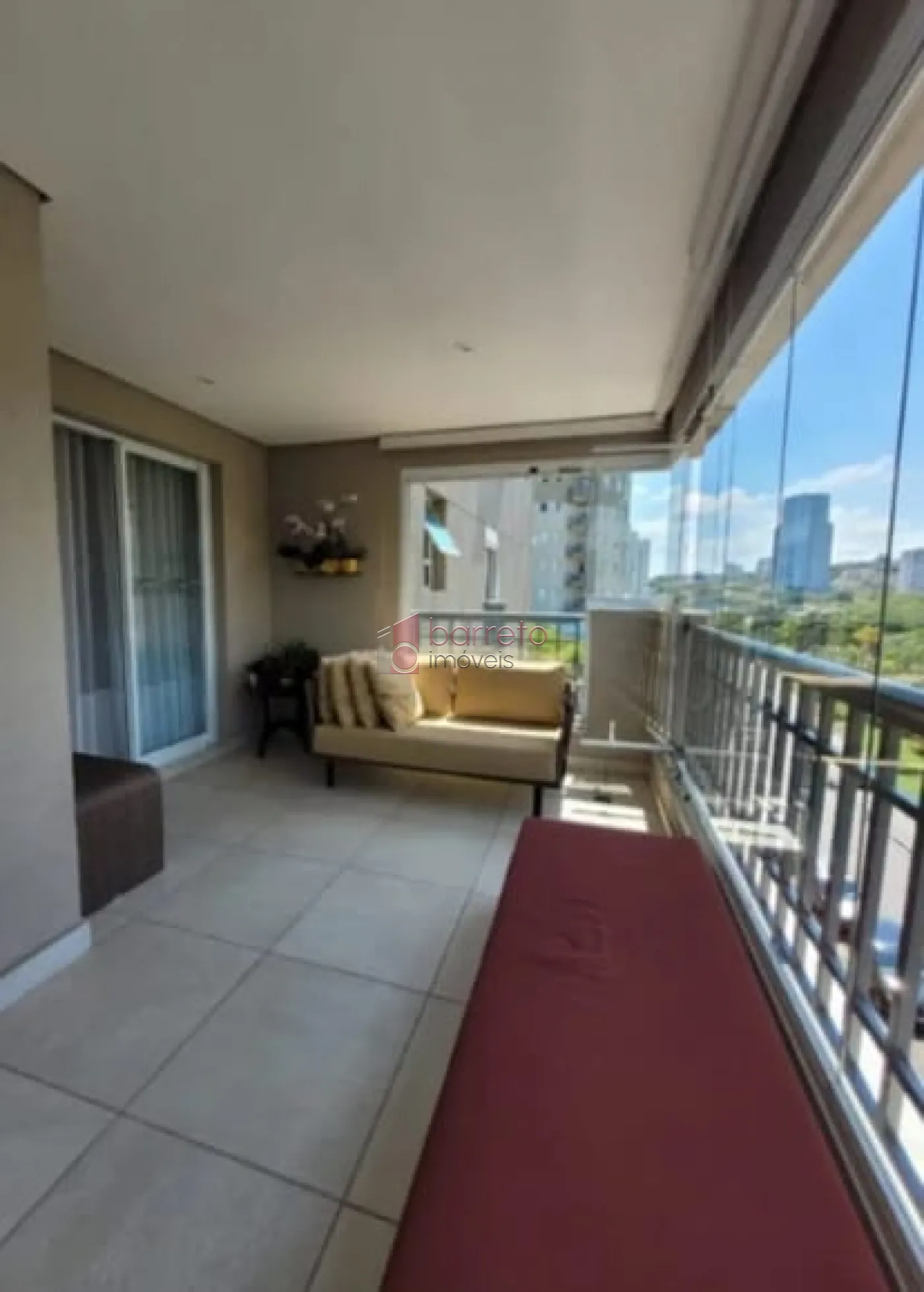APARTAMENTO COM 04 SUÍTES À VENDA E LOCAÇÃO NO CONDOMÍNIO GIVERNY – JUNDIAÍ/SP