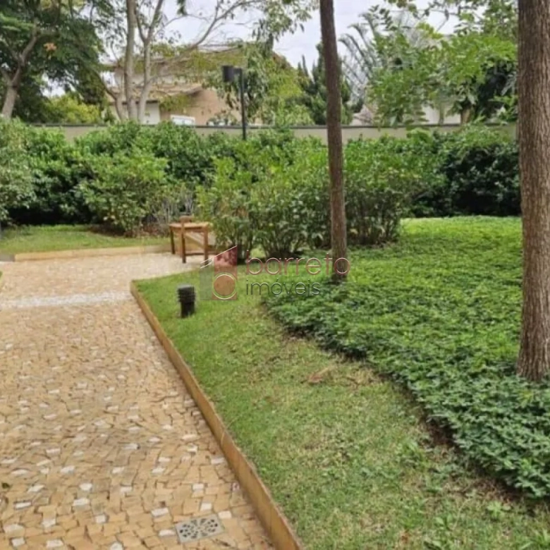 APARTAMENTO COM 04 SUÍTES À VENDA E LOCAÇÃO NO CONDOMÍNIO GIVERNY – JUNDIAÍ/SP