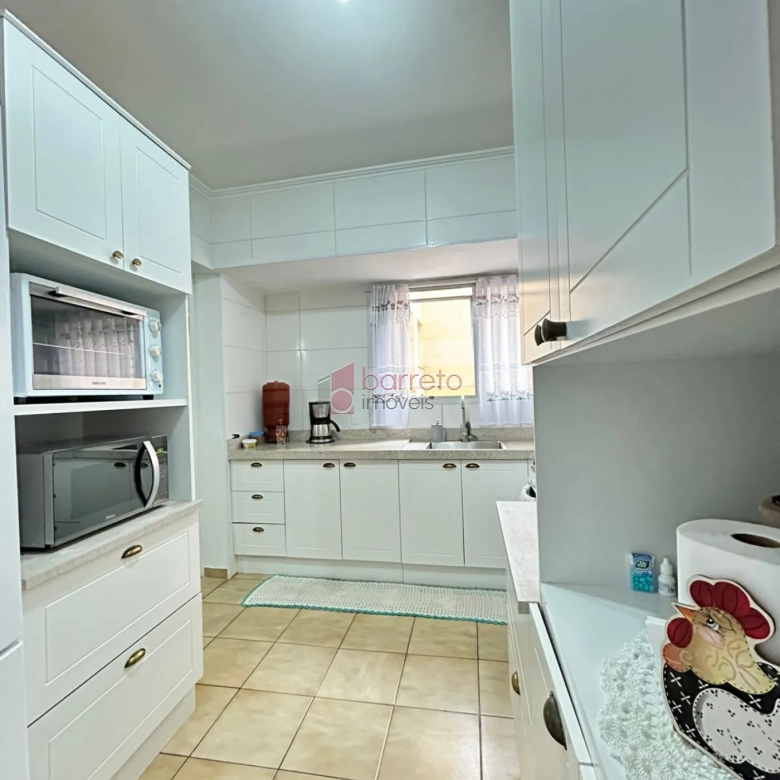 APARTAMENTO À VENDA NO EDIFÍCIO EURICO LOURENÇÃO EM JUNDIAÍ/SP