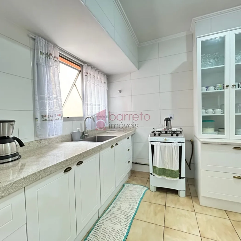 APARTAMENTO À VENDA NO EDIFÍCIO EURICO LOURENÇÃO EM JUNDIAÍ/SP