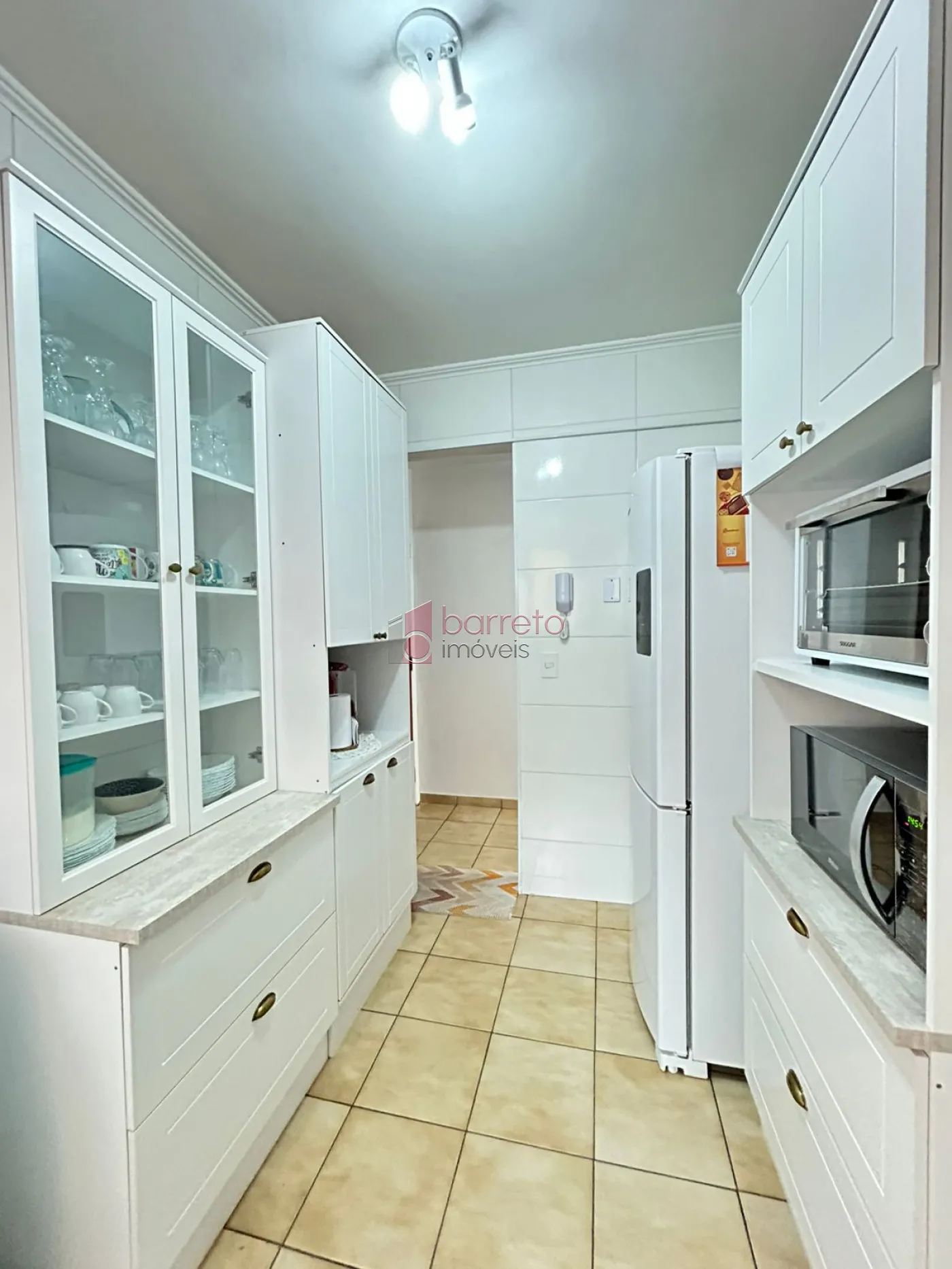 APARTAMENTO À VENDA NO EDIFÍCIO EURICO LOURENÇÃO EM JUNDIAÍ/SP