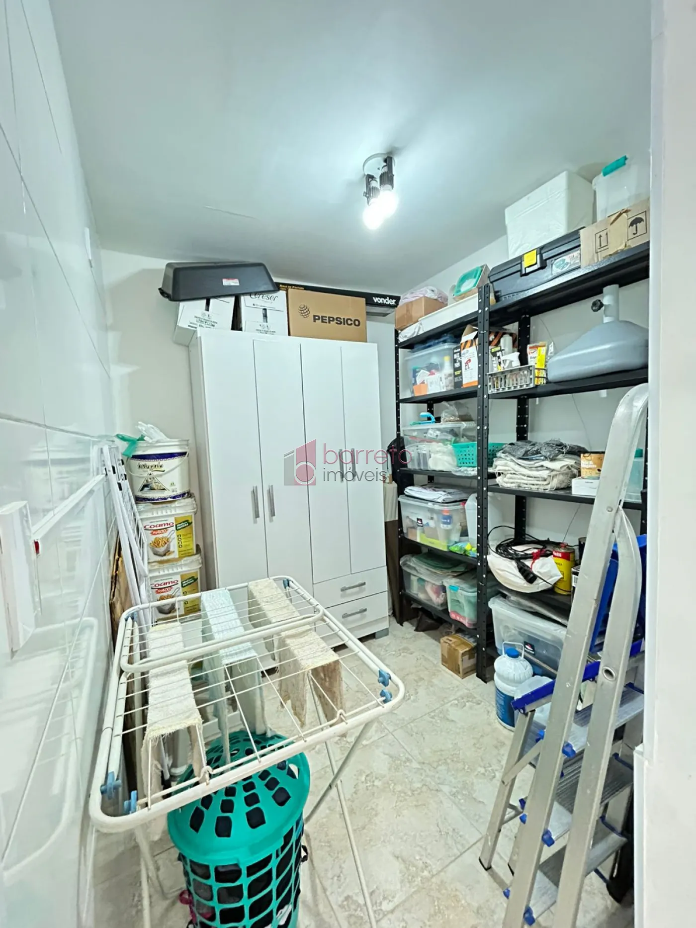 APARTAMENTO À VENDA NO EDIFÍCIO EURICO LOURENÇÃO EM JUNDIAÍ/SP