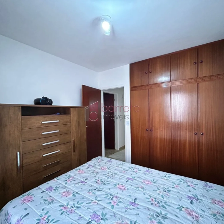 APARTAMENTO À VENDA NO EDIFÍCIO EURICO LOURENÇÃO EM JUNDIAÍ/SP