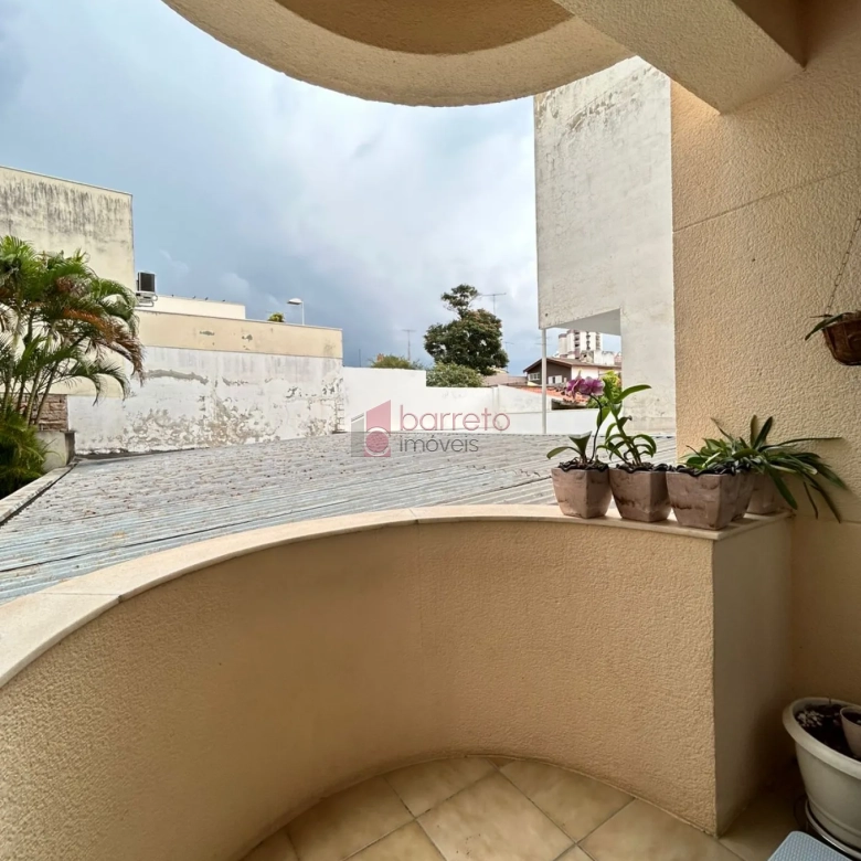 APARTAMENTO À VENDA NO EDIFÍCIO EURICO LOURENÇÃO EM JUNDIAÍ/SP