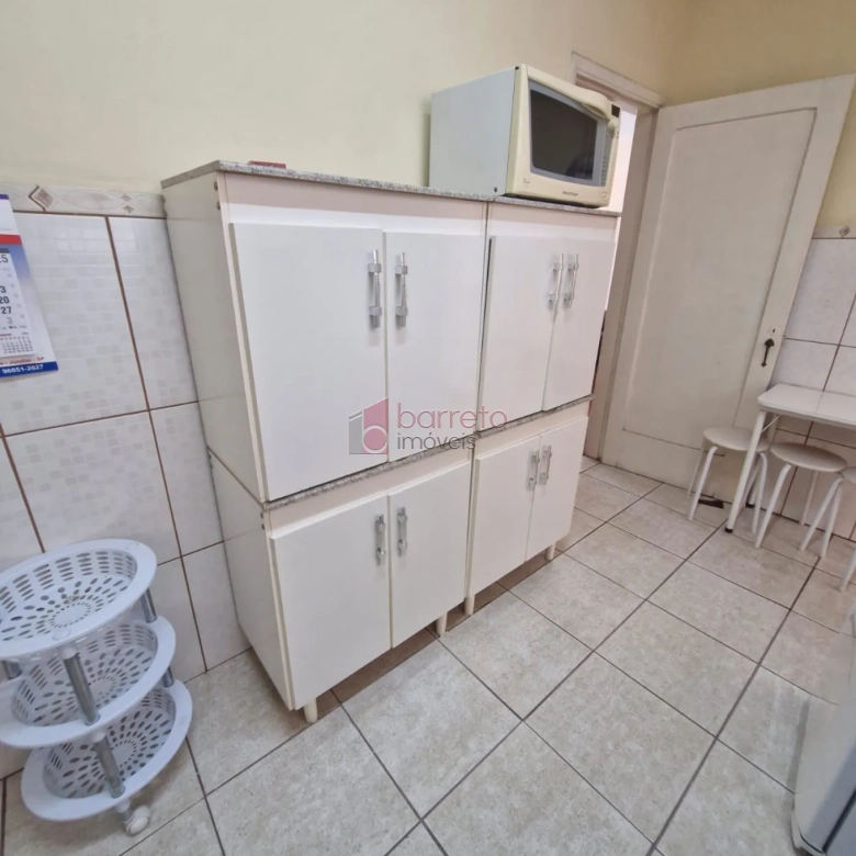 APARTAMENTO MOBILIADO PARA LOCAÇÃO E VENDA NO EDÍFICIO ANTÔNIO FARINA – JUNDIAÍ/SP