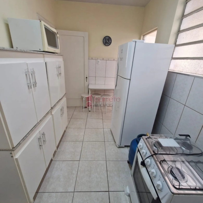 APARTAMENTO MOBILIADO PARA LOCAÇÃO E VENDA NO EDÍFICIO ANTÔNIO FARINA – JUNDIAÍ/SP