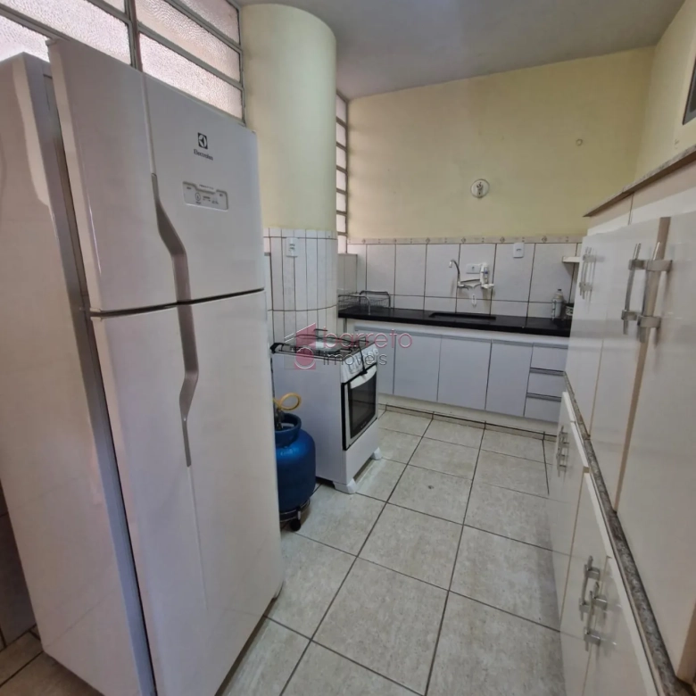 APARTAMENTO MOBILIADO PARA LOCAÇÃO E VENDA NO EDÍFICIO ANTÔNIO FARINA – JUNDIAÍ/SP