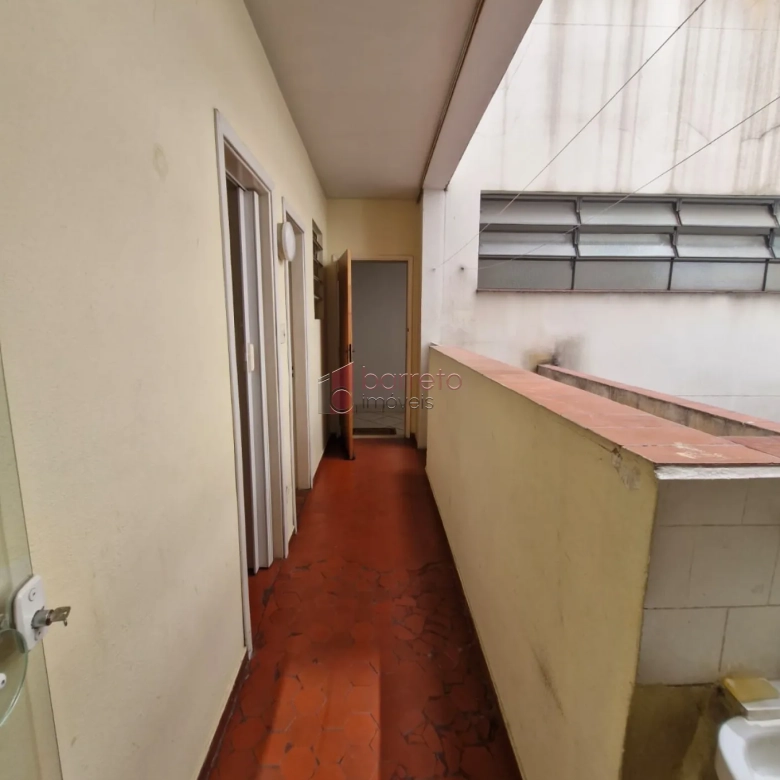 APARTAMENTO MOBILIADO PARA LOCAÇÃO E VENDA NO EDÍFICIO ANTÔNIO FARINA – JUNDIAÍ/SP