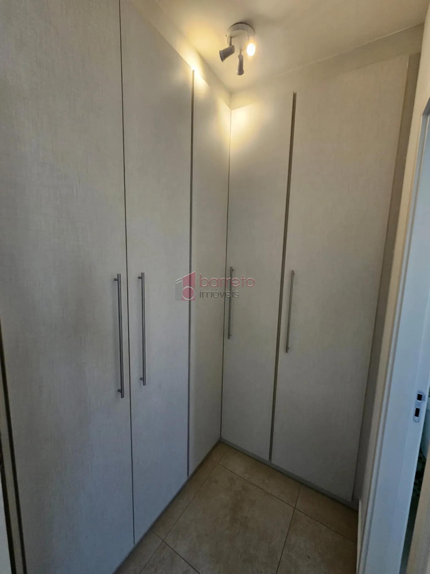 APARTAMENTO PARA VENDA E LOCAÇÃO NO CONDOMÍNIO HANBURY PARK – JUNDIAÍ/SP