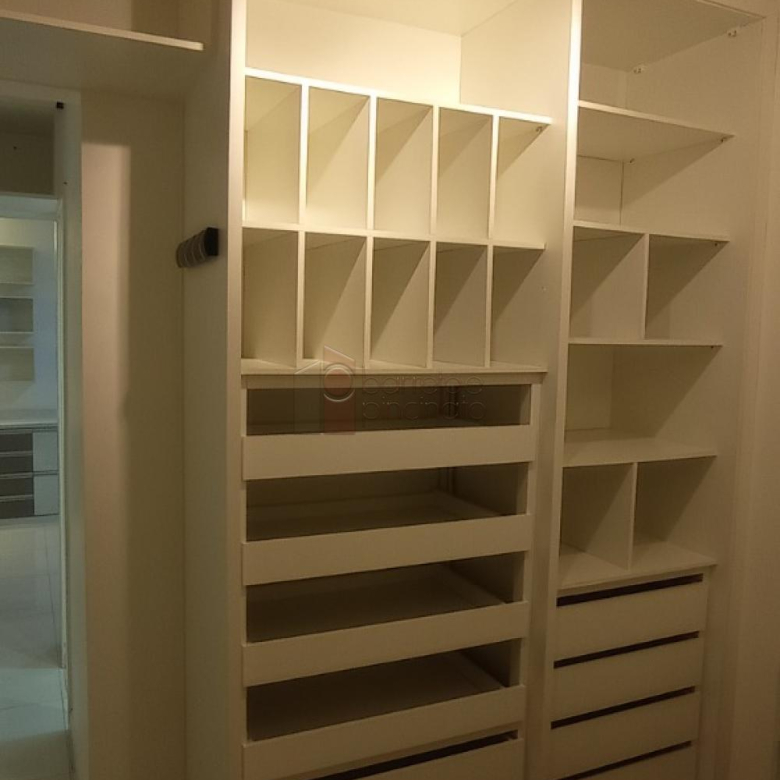 APARTAMENTO PARA VENDA OU LOCAÇÃO NO EDIFÍCIO PIAZZA MESSINA – JUNDIAÍ/SP