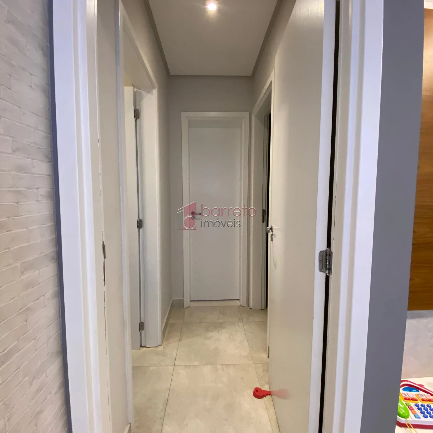 APARTAMENTO À VENDA NO CONDOMÍNIO TERRAÇOS DA SERRA – JUNDIAÍ/SP