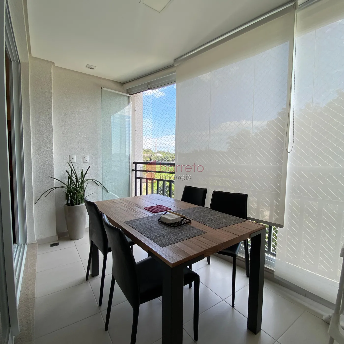 APARTAMENTO À VENDA NO CONDOMÍNIO TERRAÇOS DA SERRA – JUNDIAÍ/SP