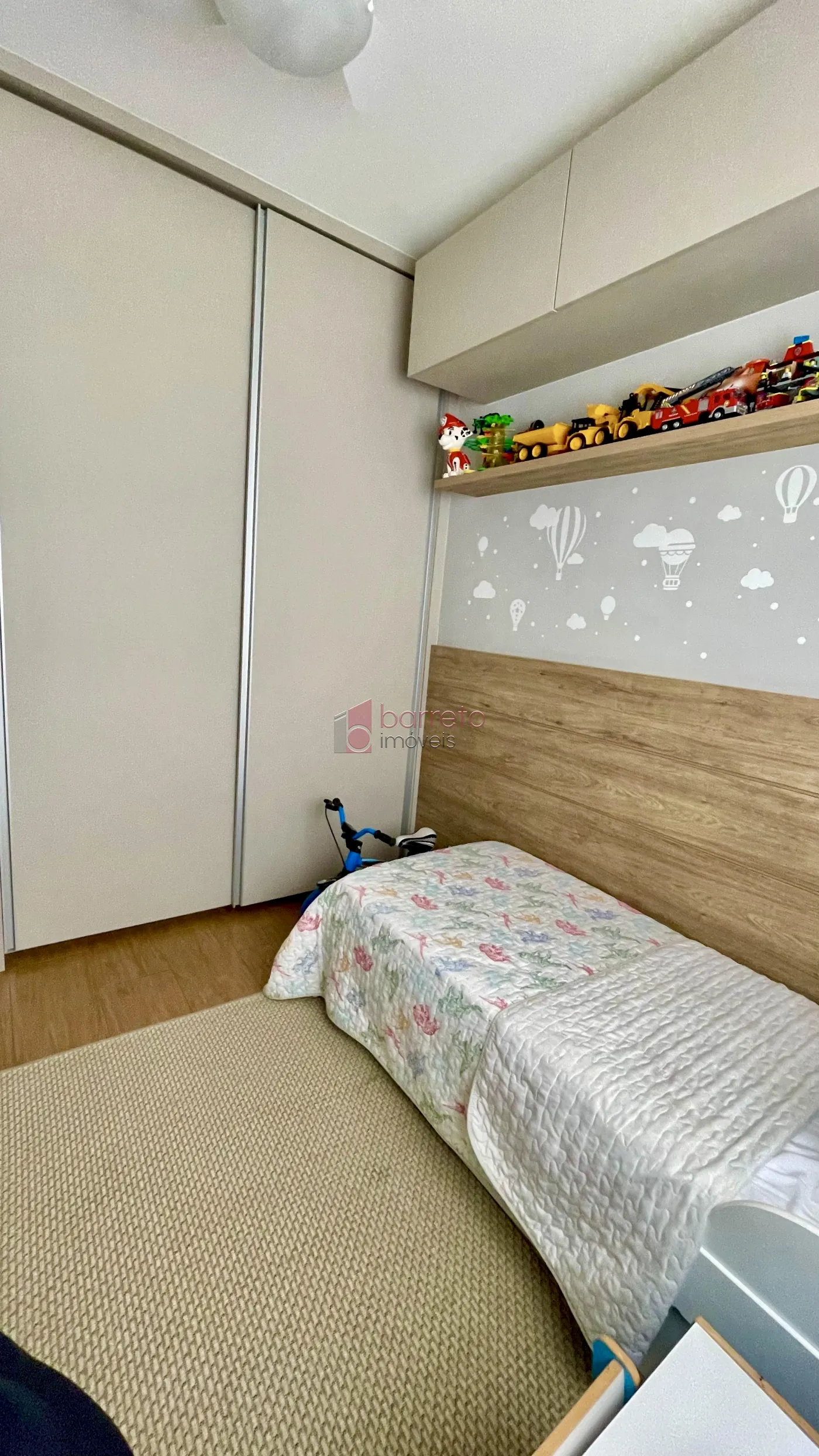 APARTAMENTO COM 3 DORMITÓRIOS À VENDA NO CONDOMÍNIO BOSQUE DOS JURITIS – MEDEIROS – JUNDIAÍ/SP