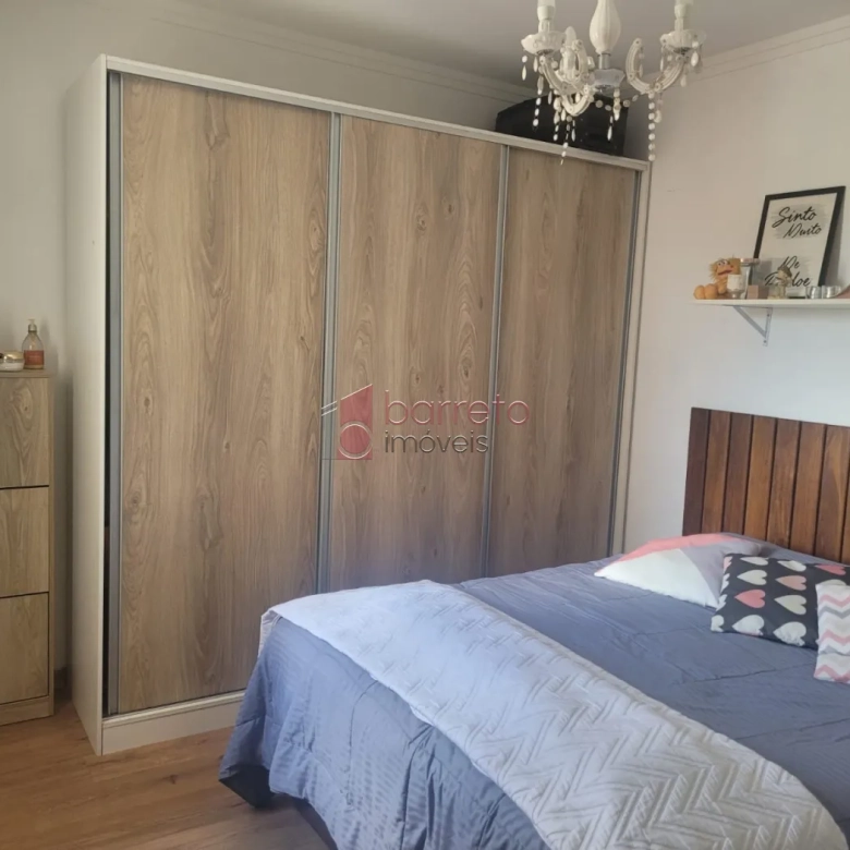 APARTAMENTO COM 03 QUARTOS E 01 SUÍTE À VENDA NO CONDOMÍNIO ESPAÇO E VIDA EM JUNDIAÍ/SP