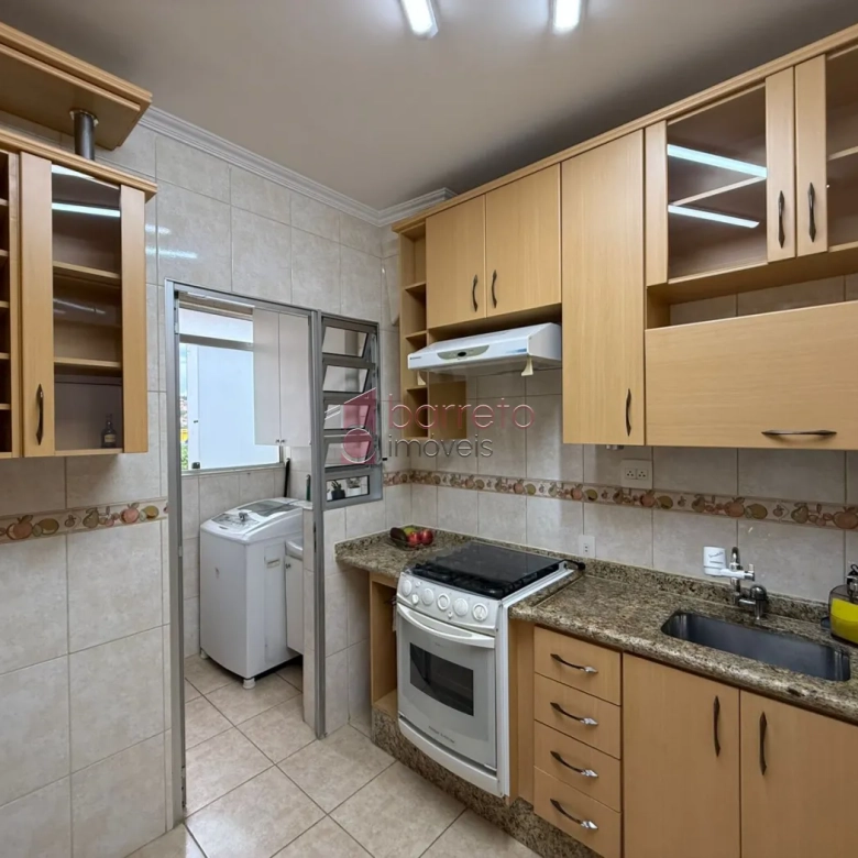 APARTAMENTO MOBILIADO COM 03 QUARTOS À VENDA NO EDIFÍCIO NAPOLI – JUNDIAÍ/SP