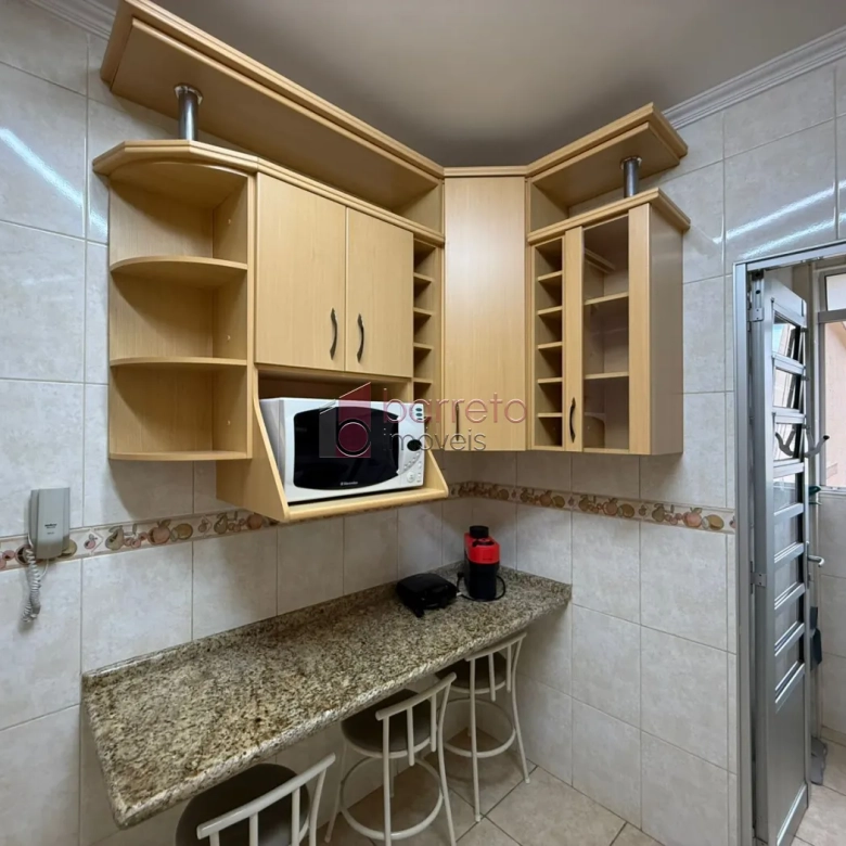 APARTAMENTO MOBILIADO COM 03 QUARTOS À VENDA NO EDIFÍCIO NAPOLI – JUNDIAÍ/SP