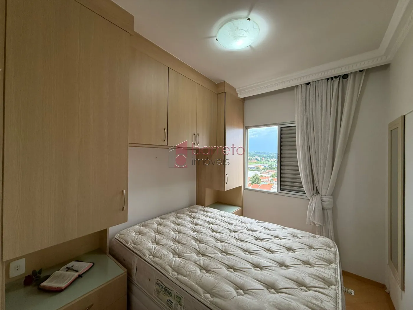 APARTAMENTO MOBILIADO COM 03 QUARTOS À VENDA NO EDIFÍCIO NAPOLI – JUNDIAÍ/SP