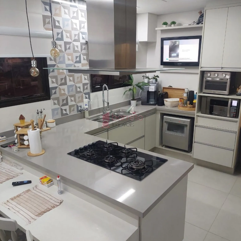 APARTAMENTO À VENDA NO EDIFÍCIO GRANDE AVENIDA NO BAIRRO VILA PROGRESSO EM JUNDIAÍ/SP