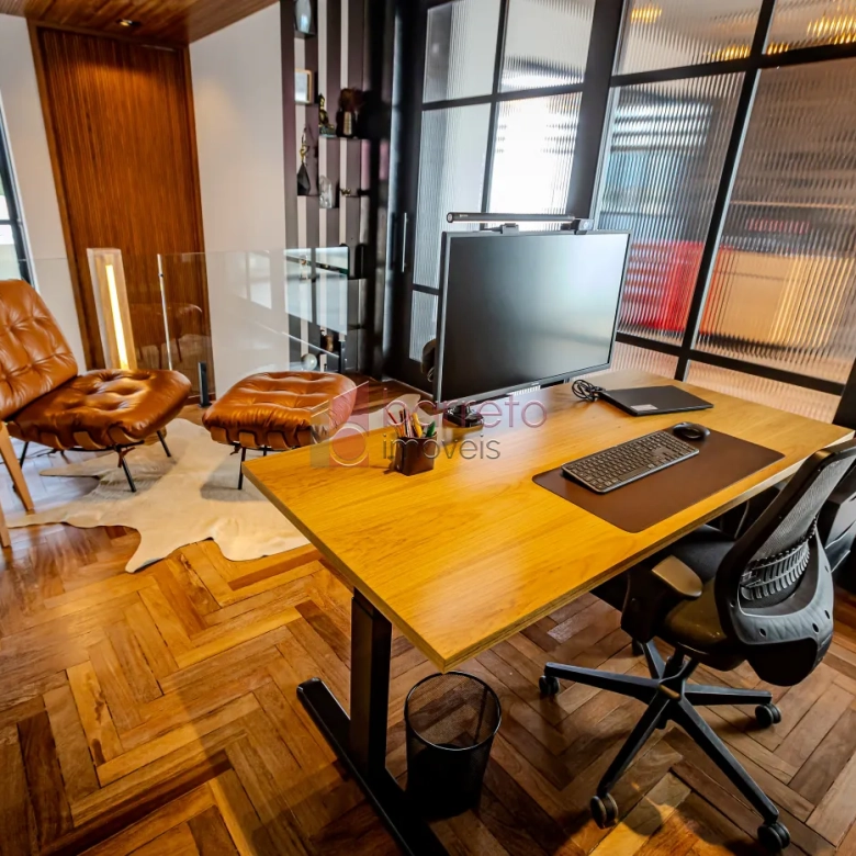 CASA TÉRREA COM MEZANINO MOBILIADA À VENDA – 03 QUARTOS – BRISAS DA MATA – JUNDIAÍ/SP