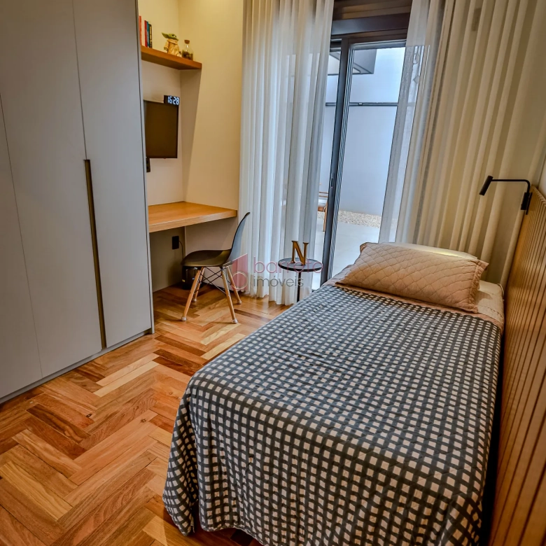 CASA TÉRREA COM MEZANINO MOBILIADA À VENDA – 03 QUARTOS – BRISAS DA MATA – JUNDIAÍ/SP