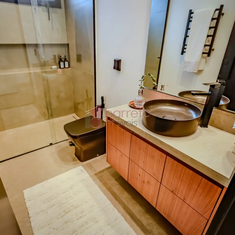 CASA TÉRREA COM MEZANINO MOBILIADA À VENDA – 03 QUARTOS – BRISAS DA MATA – JUNDIAÍ/SP