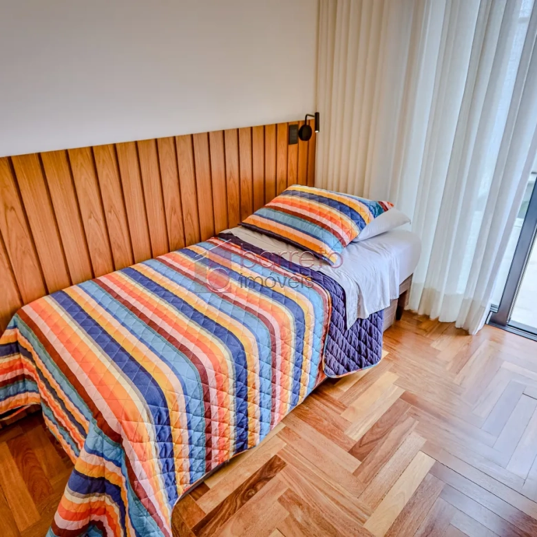 CASA TÉRREA COM MEZANINO MOBILIADA À VENDA – 03 QUARTOS – BRISAS DA MATA – JUNDIAÍ/SP