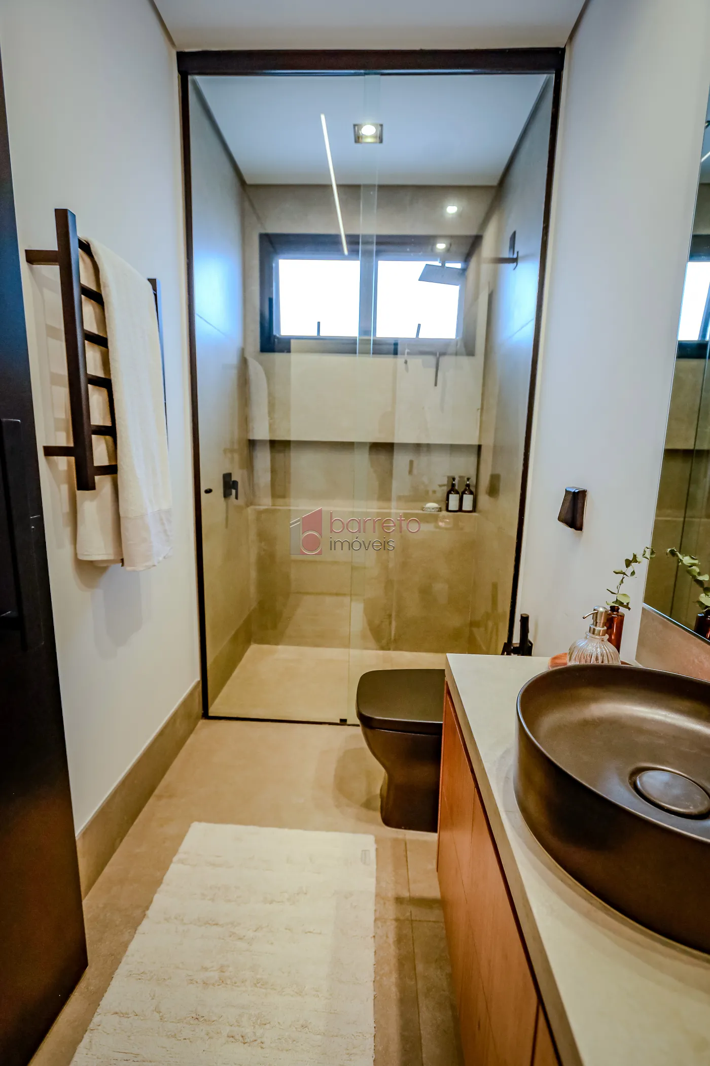 CASA TÉRREA COM MEZANINO MOBILIADA À VENDA – 03 QUARTOS – BRISAS DA MATA – JUNDIAÍ/SP
