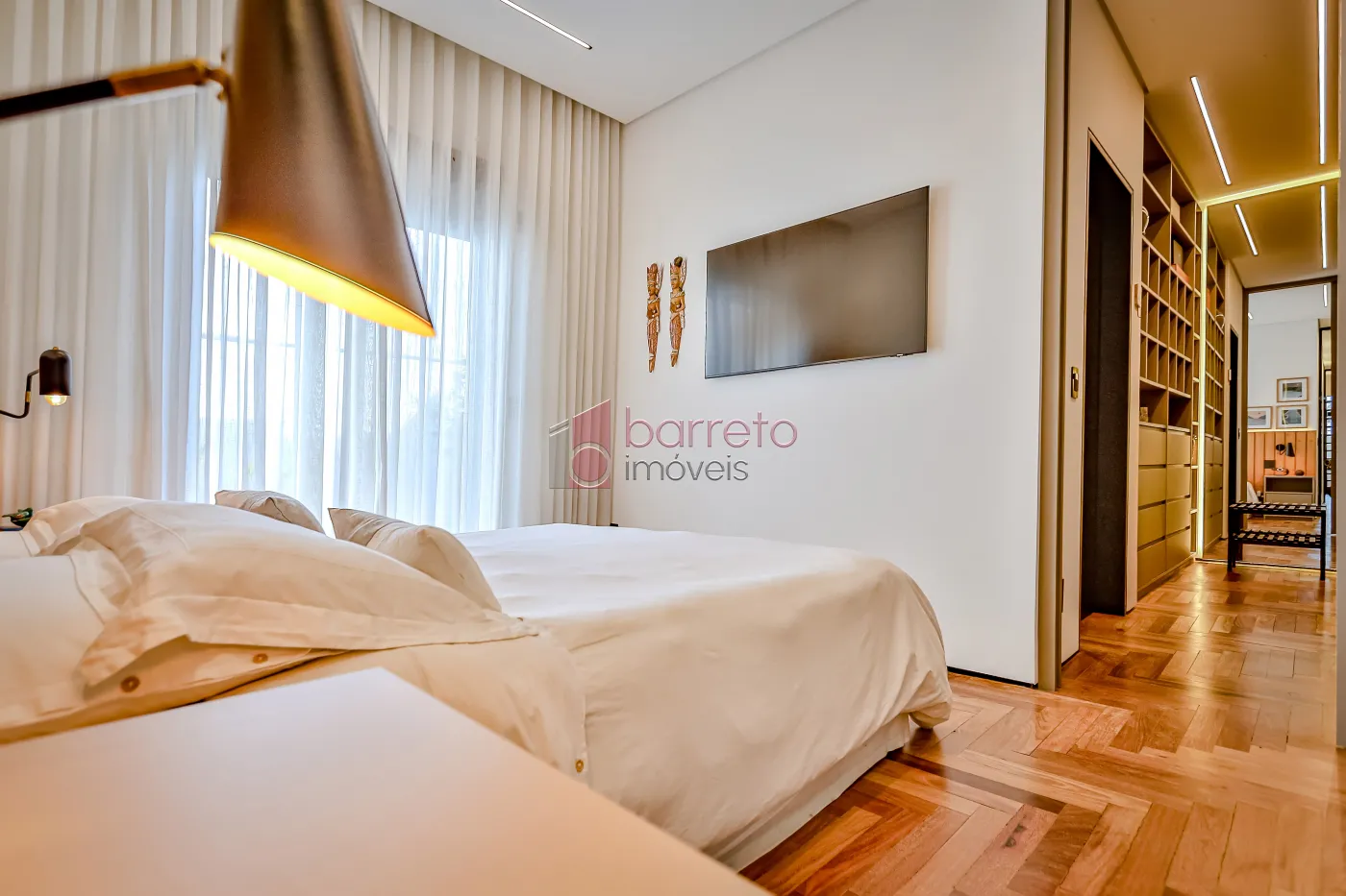 CASA TÉRREA COM MEZANINO MOBILIADA À VENDA – 03 QUARTOS – BRISAS DA MATA – JUNDIAÍ/SP