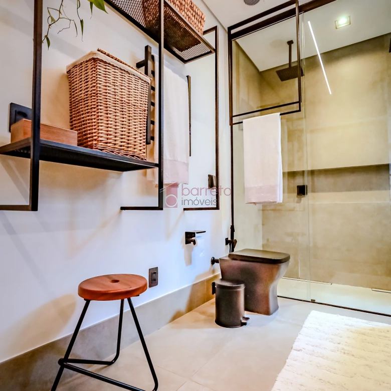 CASA TÉRREA COM MEZANINO MOBILIADA À VENDA – 03 QUARTOS – BRISAS DA MATA – JUNDIAÍ/SP