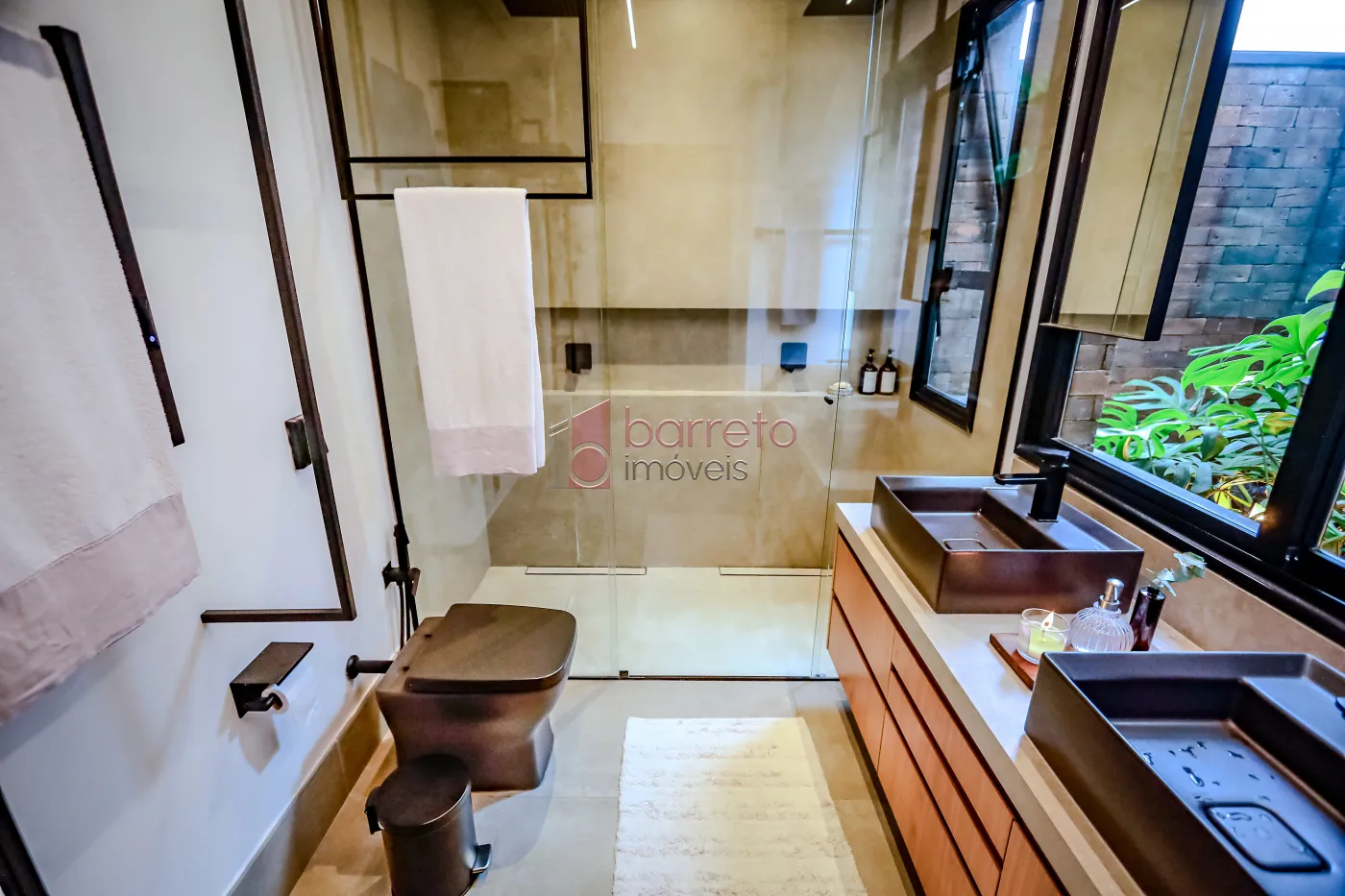 CASA TÉRREA COM MEZANINO MOBILIADA À VENDA – 03 QUARTOS – BRISAS DA MATA – JUNDIAÍ/SP