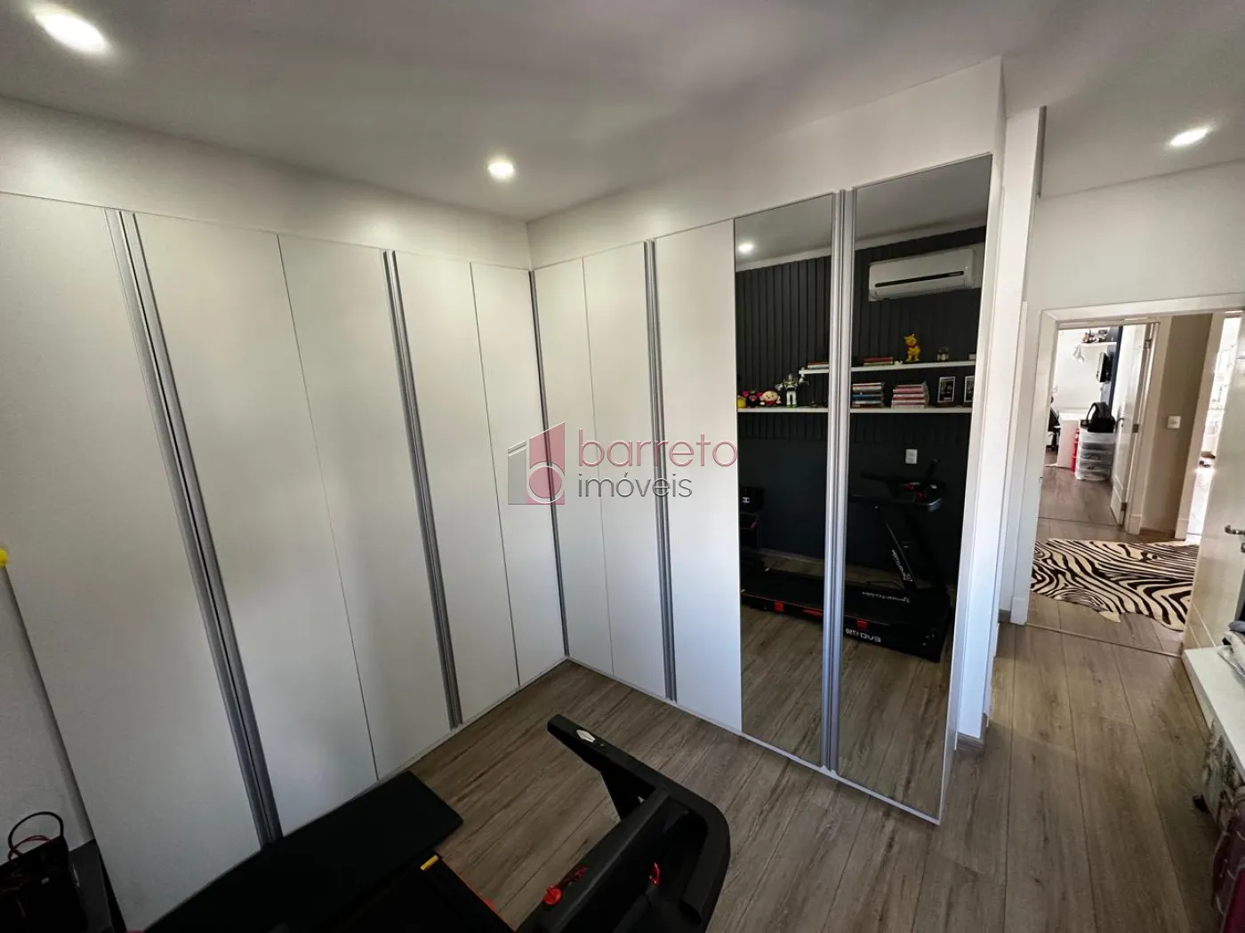 SOBRADO PARA VENDA – 4 QUARTOS – BOSQUE DOS JATOBÁS – JUNDIAÍ/SP