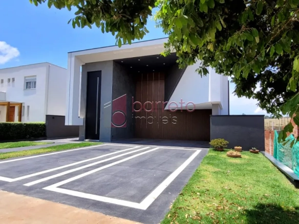 CASA À VENDA NO CONDOMÍNIO RESERVA DA SERRA EM JUNDIAÍ/SP