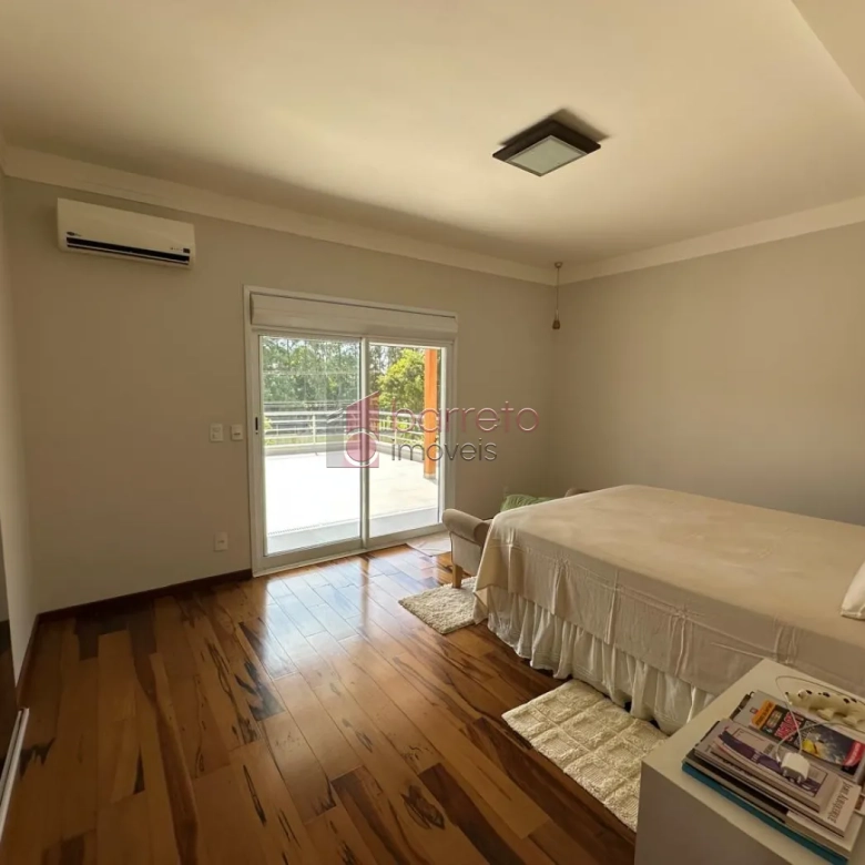 CASA À VENDA NO CONDOMÍNIO RESERVA DA SERRA EM JUNDIAÍ/SP
