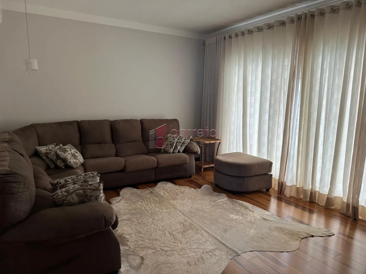 CASA À VENDA NO CONDOMÍNIO RESERVA DA SERRA EM JUNDIAÍ/SP