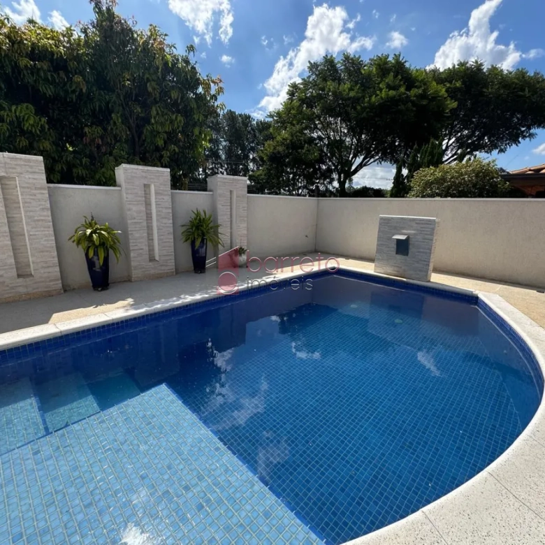 CASA À VENDA NO CONDOMÍNIO RESERVA DA SERRA EM JUNDIAÍ/SP
