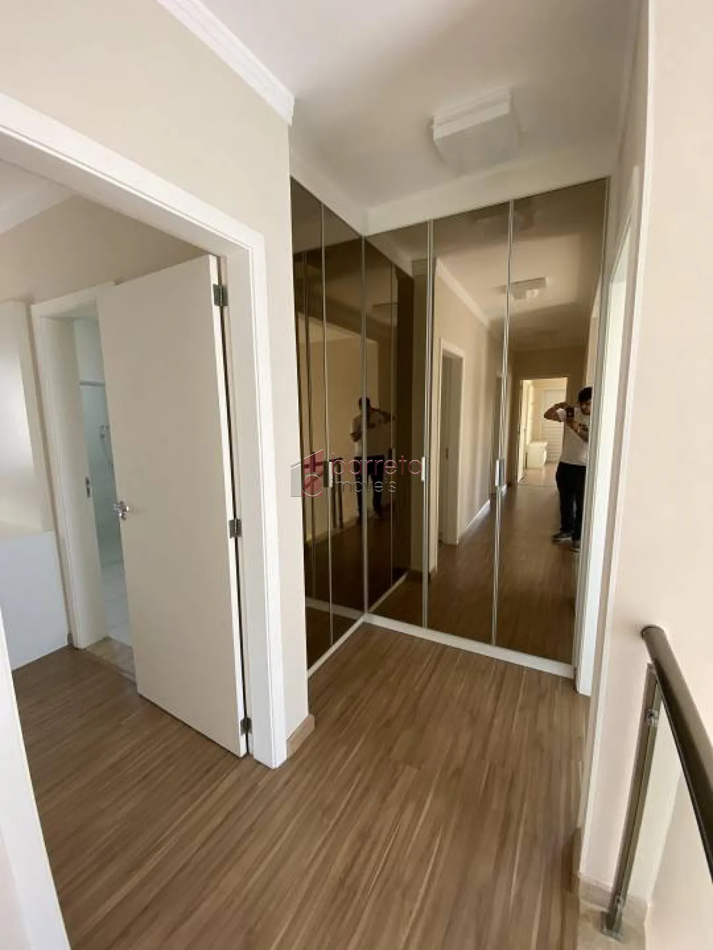 CASA COM 3 SUÍTES À VENDA NO CONDOMÍNIO BOSQUE DOS JATOBÁS – JUNDIAÍ/SP