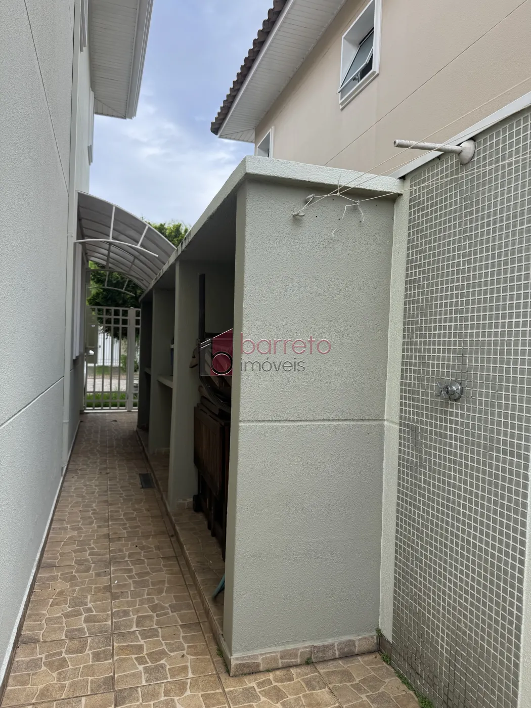 SOBRADO À VENDA – 03 QUARTOS – VILA DAS PALMEIRAS – JUNDIAÍ/SP