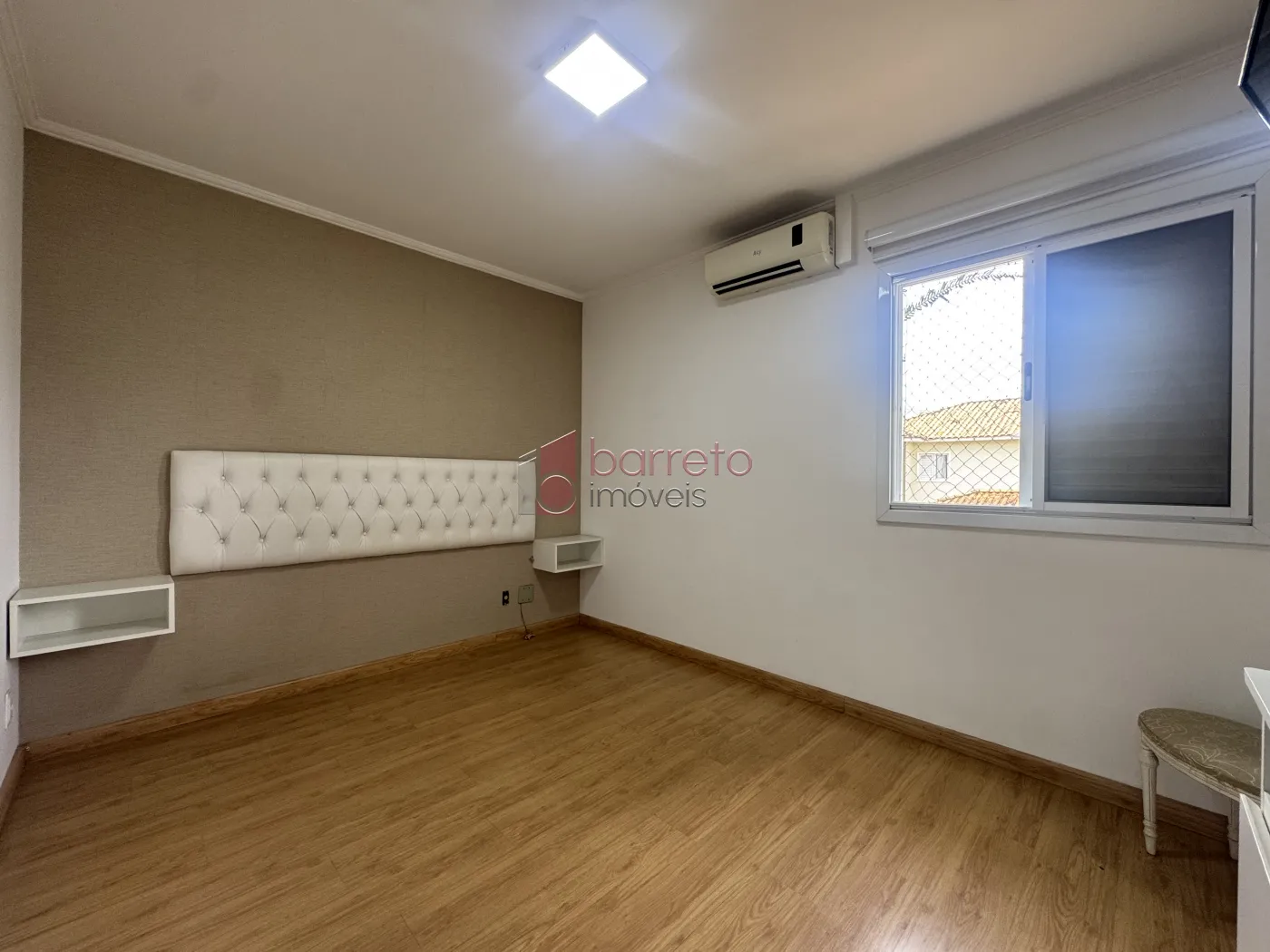 SOBRADO À VENDA – 03 QUARTOS – VILA DAS PALMEIRAS – JUNDIAÍ/SP