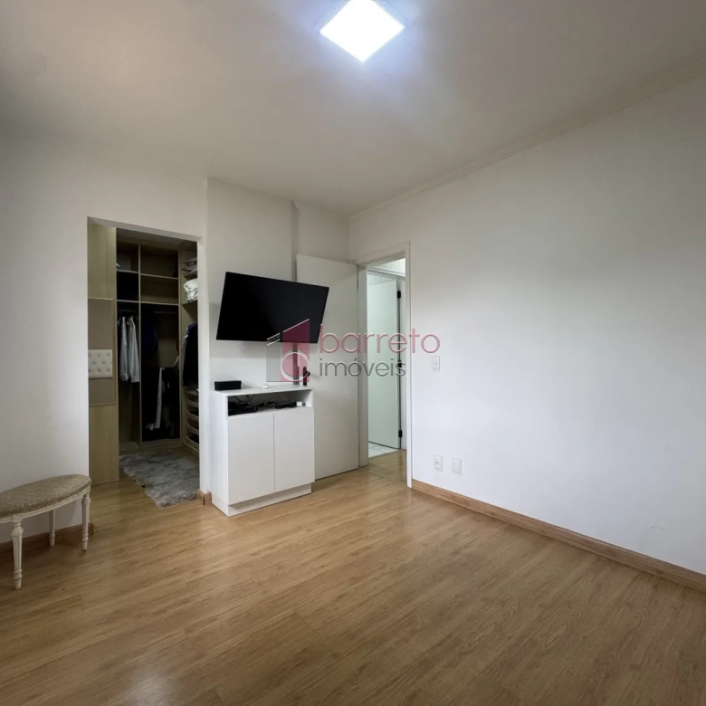 SOBRADO À VENDA – 03 QUARTOS – VILA DAS PALMEIRAS – JUNDIAÍ/SP