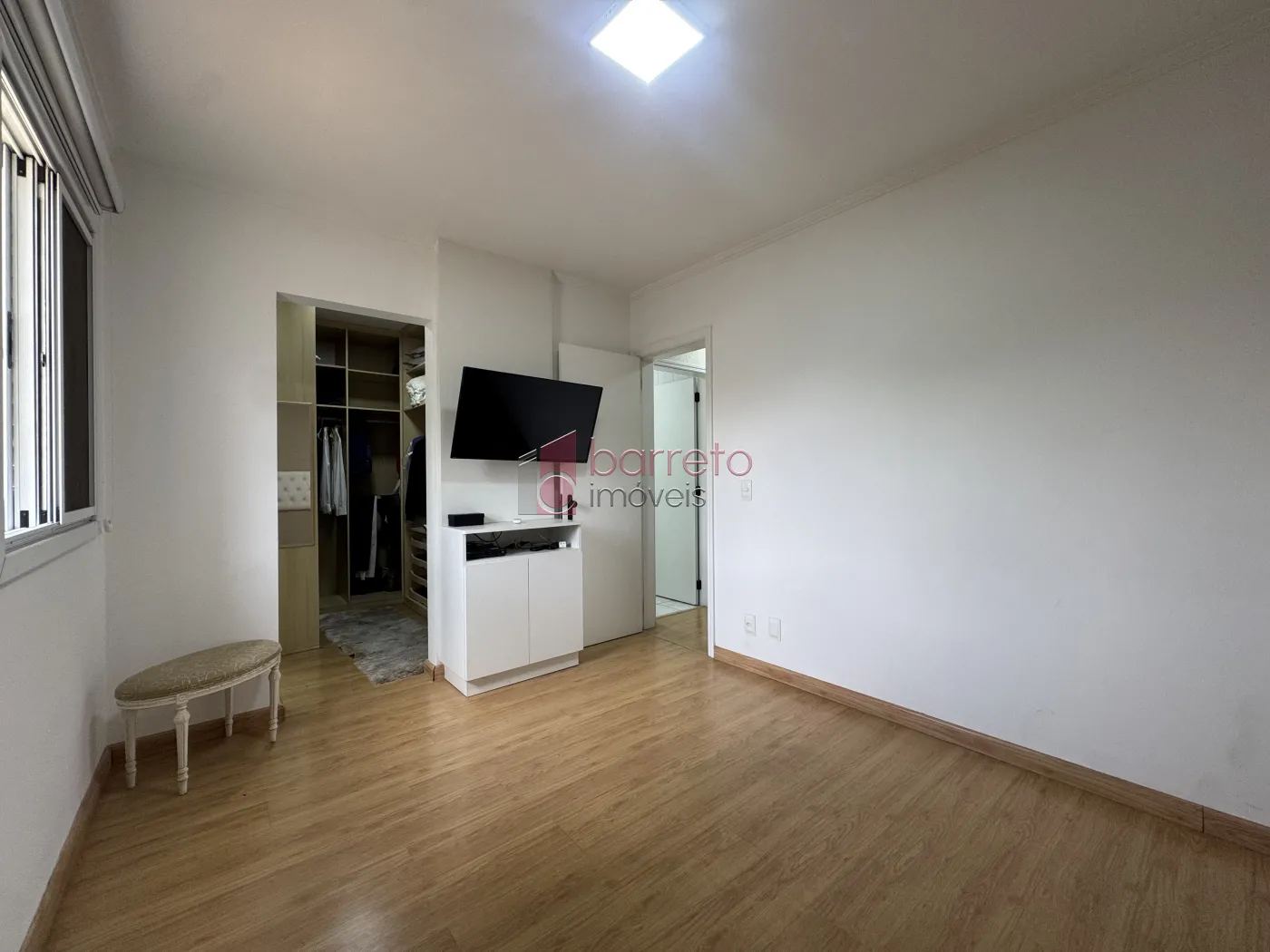 SOBRADO À VENDA – 03 QUARTOS – VILA DAS PALMEIRAS – JUNDIAÍ/SP