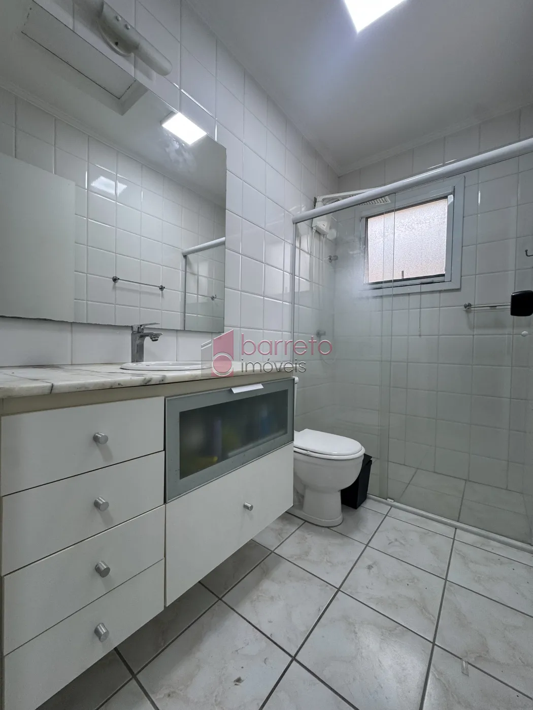 SOBRADO À VENDA – 03 QUARTOS – VILA DAS PALMEIRAS – JUNDIAÍ/SP