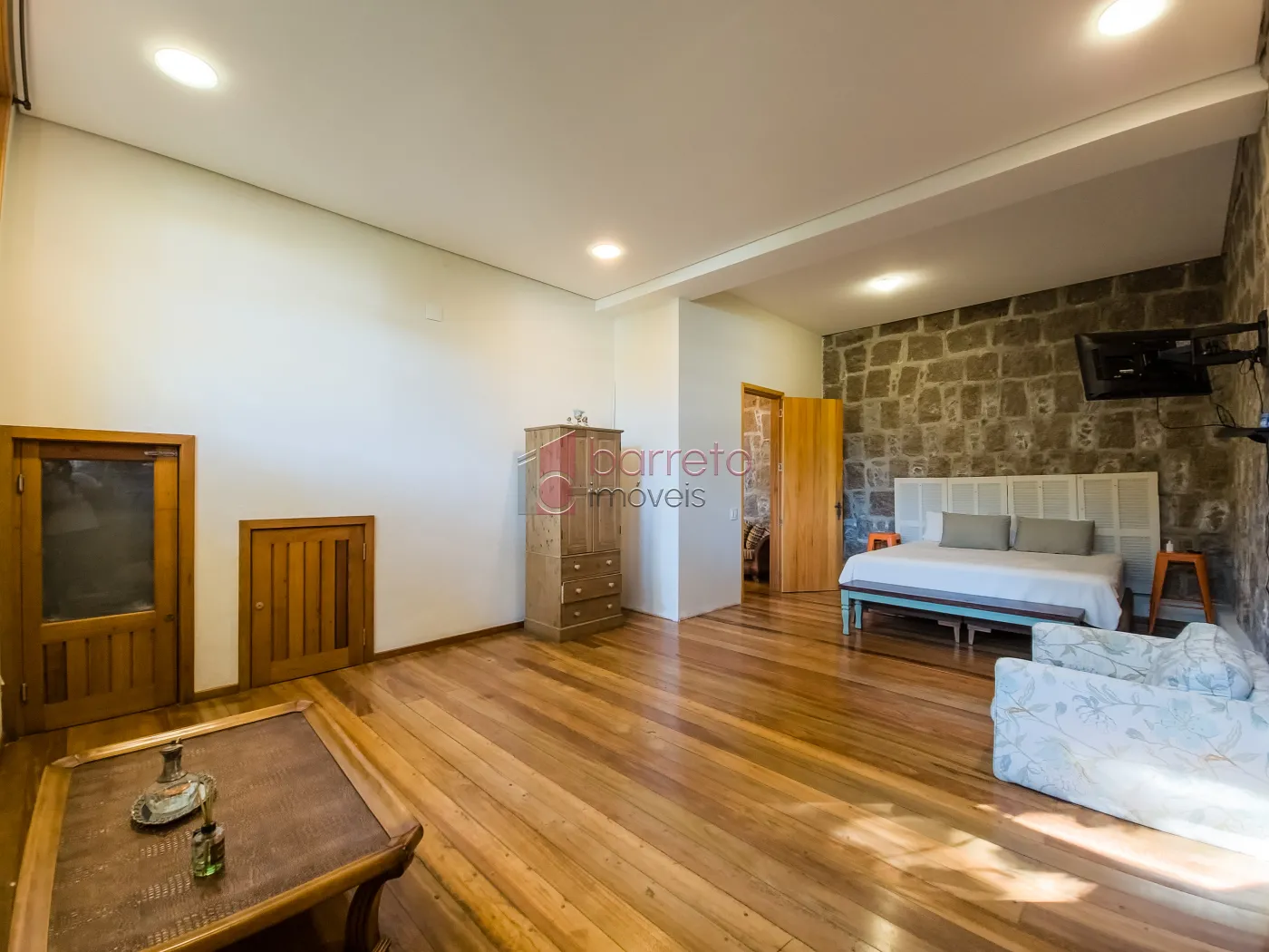 CASA MOBILIADA PARA LOCAÇÃO E VENDA NO CONDOMÍNIO PARQUE DOS MANACÁS – JUNDIAÍ/SP