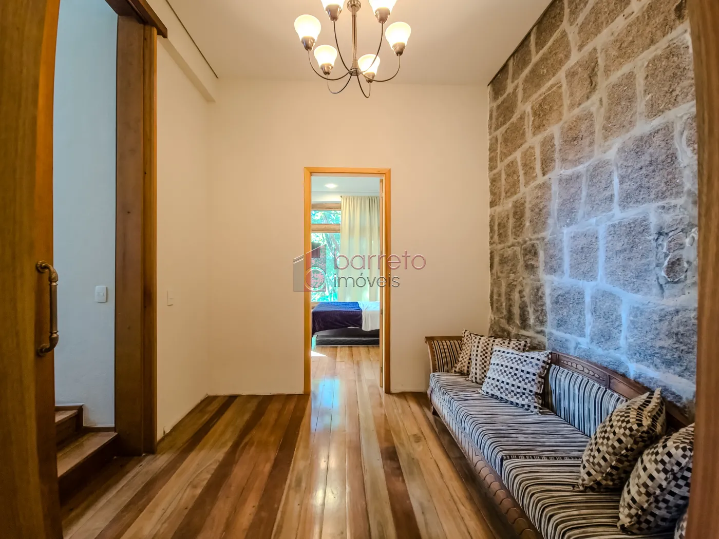 CASA MOBILIADA PARA LOCAÇÃO E VENDA NO CONDOMÍNIO PARQUE DOS MANACÁS – JUNDIAÍ/SP