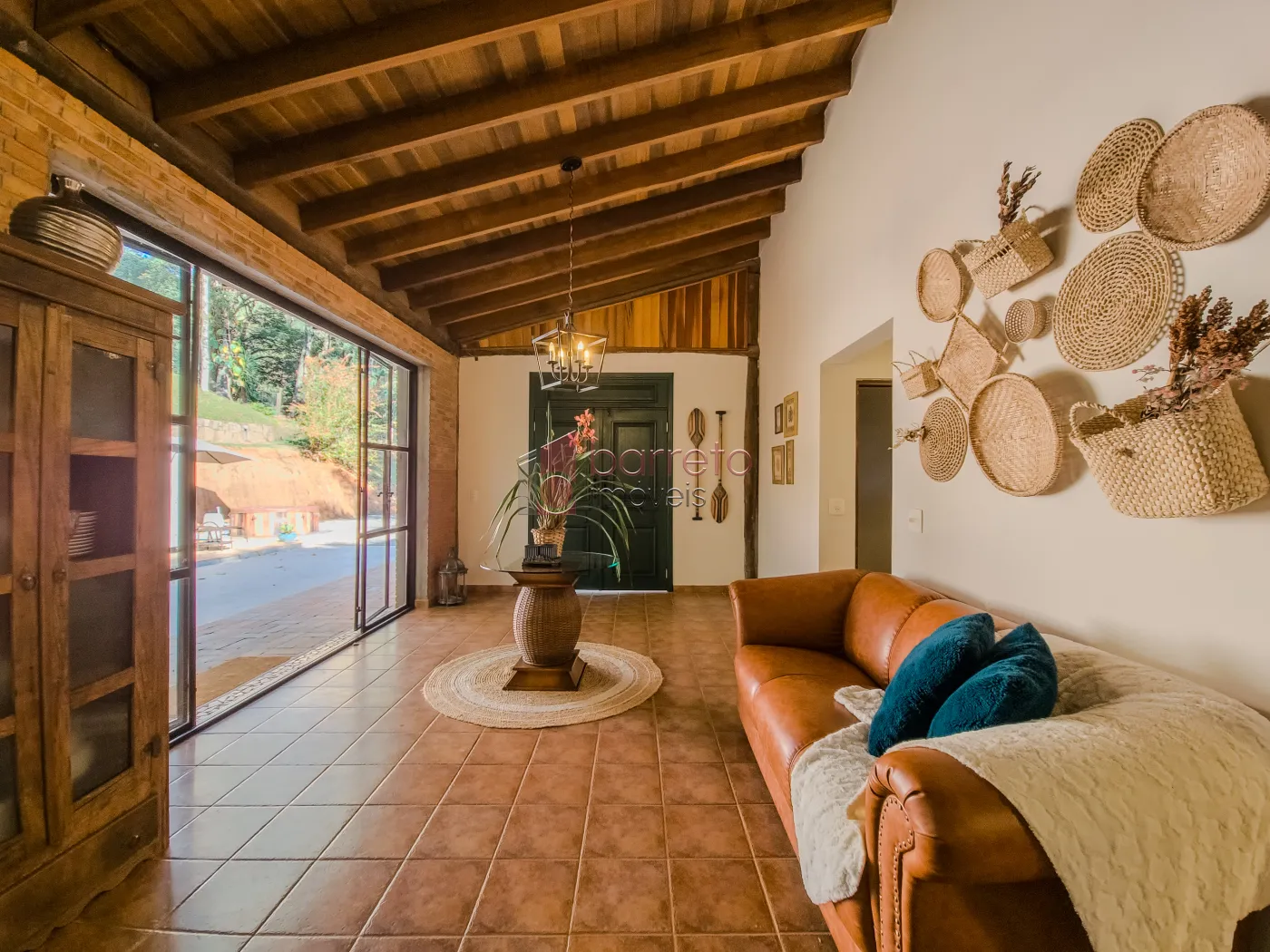 CASA MOBILIADA PARA LOCAÇÃO E VENDA NO CONDOMÍNIO PARQUE DOS MANACÁS – JUNDIAÍ/SP